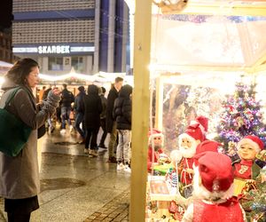 Świąteczna atmosfera na Rynku. Odwiedziliśmy katowicki jarmark bożonarodzeniowy