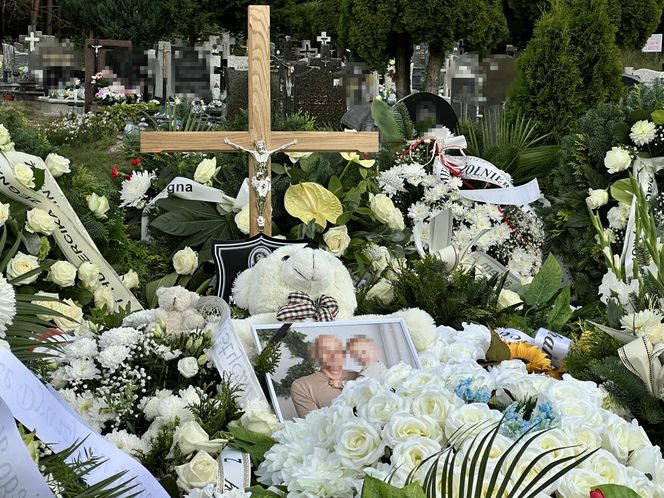 Ojciec i 2-letni synek spoczęli w jednej trumnie