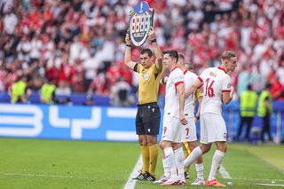 Polska poważnie osłabiona przed Chorwacją! Alarm w drużynie Michała Probierza. Napastnik opuścił zgrupowanie