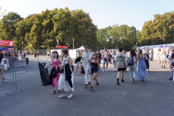 Fani Taylor Swift w drodze na Stadion Narodowy. Koncert N1 1.08.2024