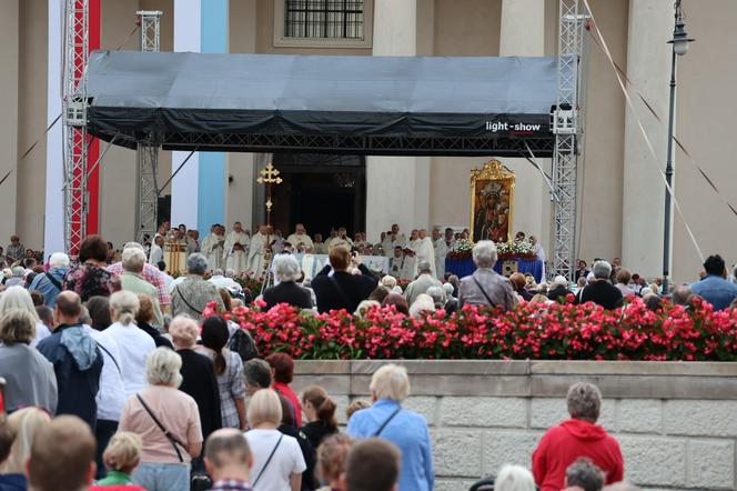 75 lat temu obraz Matki Boskiej w Lublinie zapłakał. Wierni uczcili rocznicę „Cudu lubelskiego” procesją różańcową