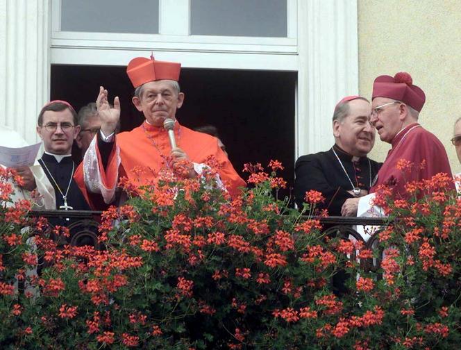 Kardynał Józef Glemp wygrał z nałogiem