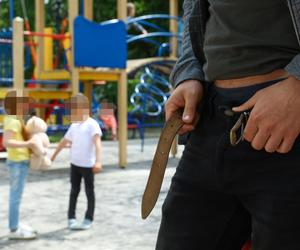 Zboczeniec grasuje po Bielsku-Białej? Obnażał się przy dziewczynkach