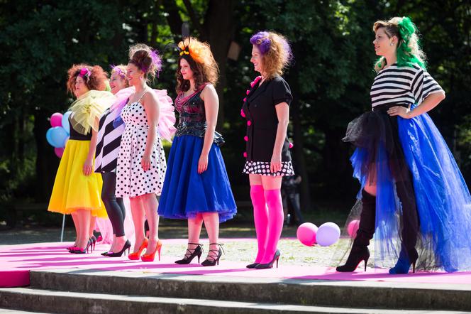 Supermodelka Plus Size - uczestniczki uczą się... chodzić