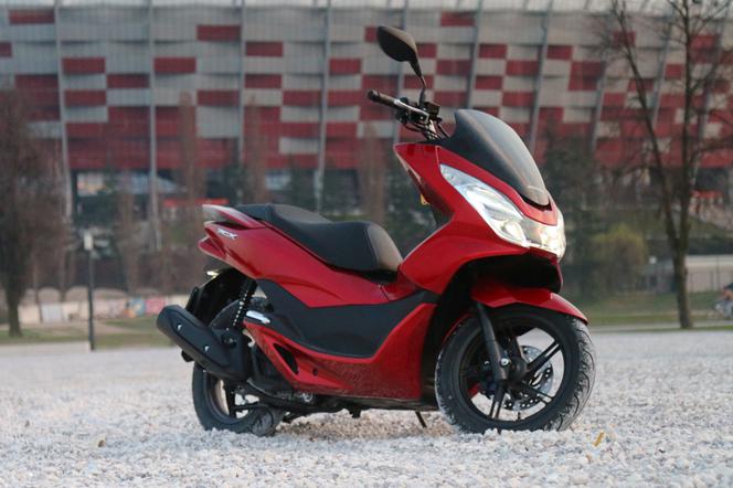 TEST Honda PCX 125: skuter nie tylko do miasta