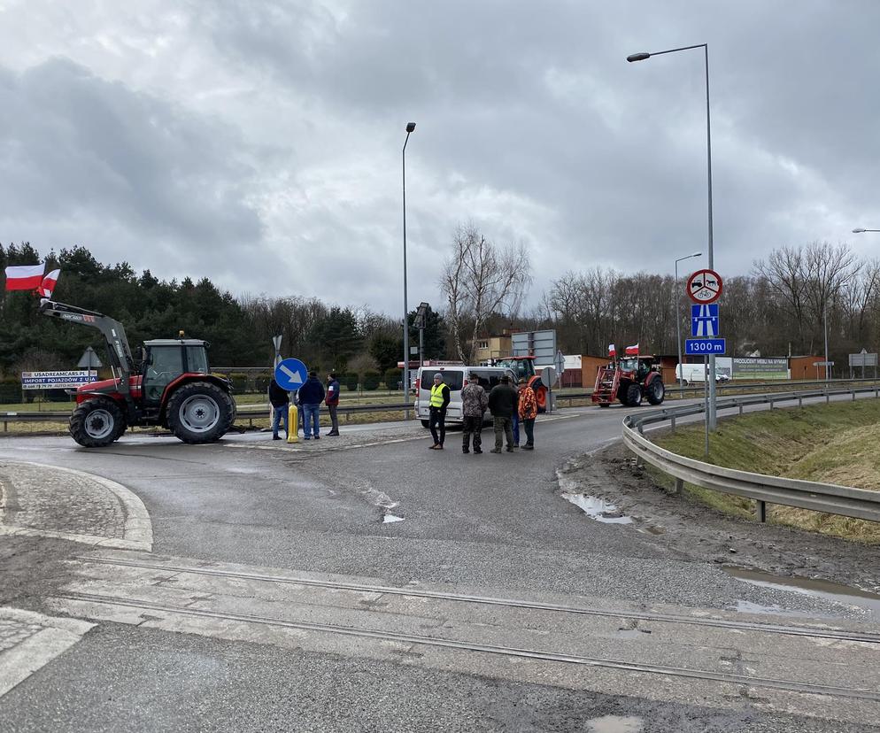 Rolnicy blokują autostradę A2 w Wartkowicach. Poważne utrudnienia w ruchu!