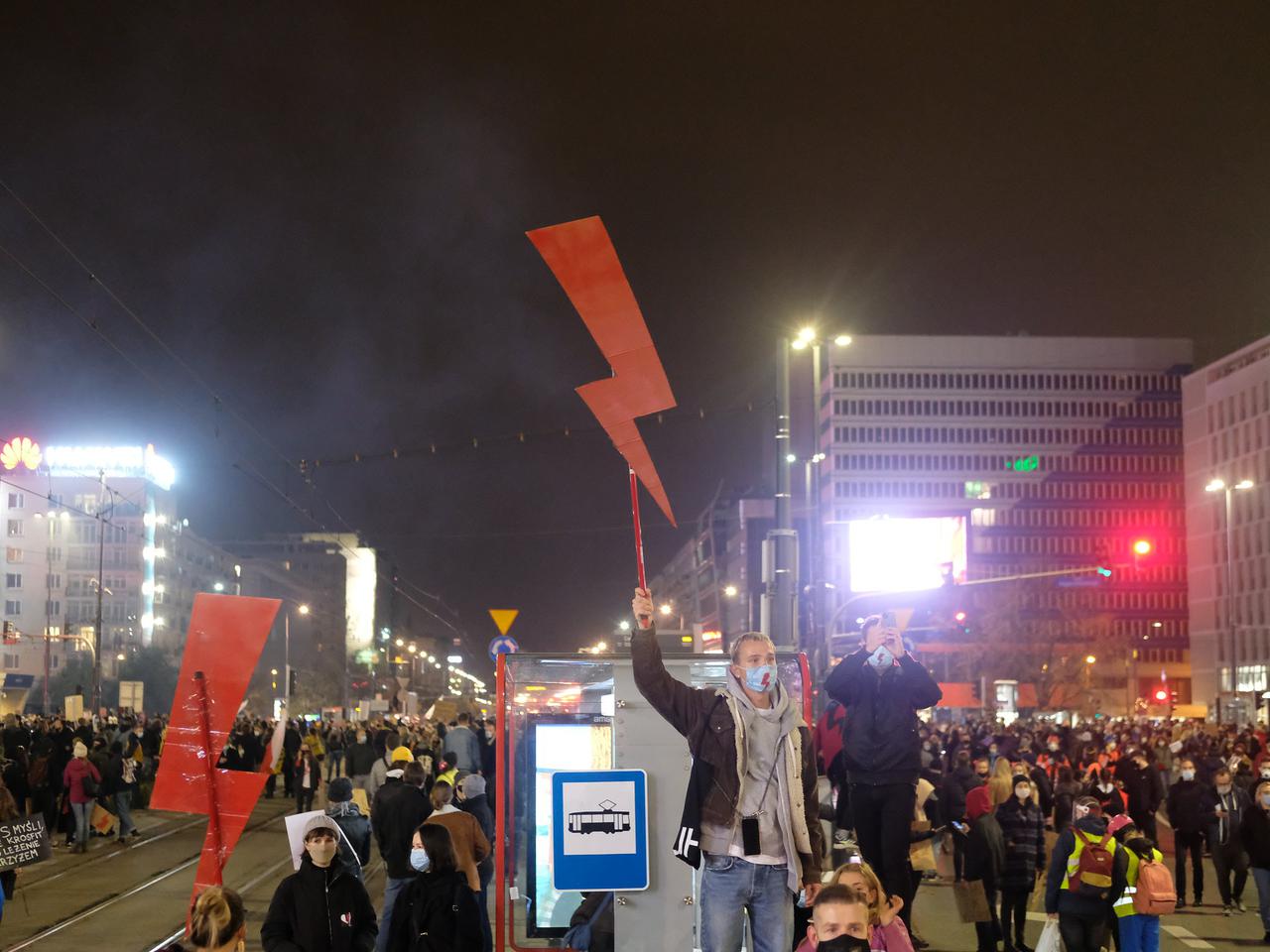 STRAJK KOBIET w Warszawie 22.10 - GDZIE i O KTÓREJ początek protestu?