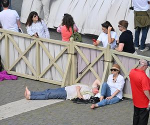 Z OSTATNIEJ CHWILI: Rozpoczęło się konklawe 2025 – kardynałowie złożyli przysięgę w Kaplicy Sykstyńskiej