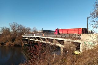 Most w ciągu ul. Płochocińskiej