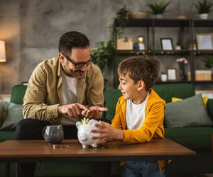 Pożyczanie z głową w czasach niepewności – nowy e-book Totalmoney.pl o kredytach gotówkowych