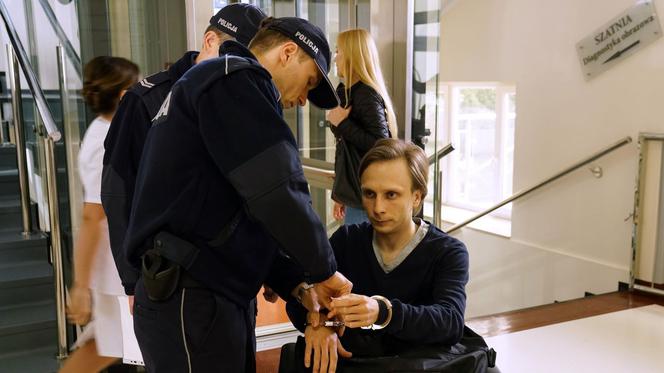 Barwy szczęścia, odcinek 1909. Krzepiński (Marek Kossakowski)