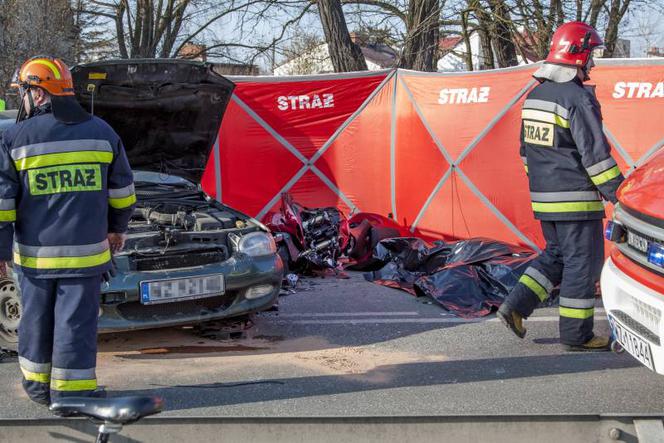 Wypadek Błonie k. Warszawy. Motocyklista nie żyje