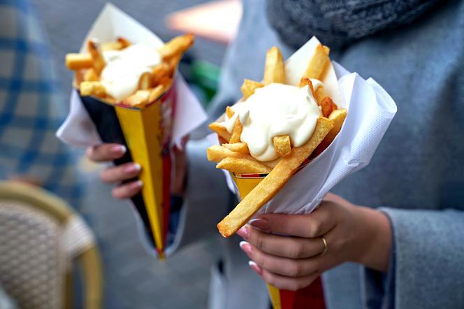 Frytki belgijskie: przepis na chrupiącą przekąskę o niezapomnianym smaku