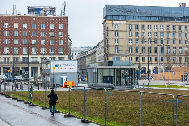 Nowy parking na Placu Powstańców Warszawy