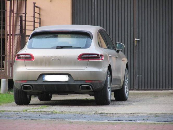 Auto i majątek proboszcza Wiesława Maciaszka z Kasiny Wielkiej