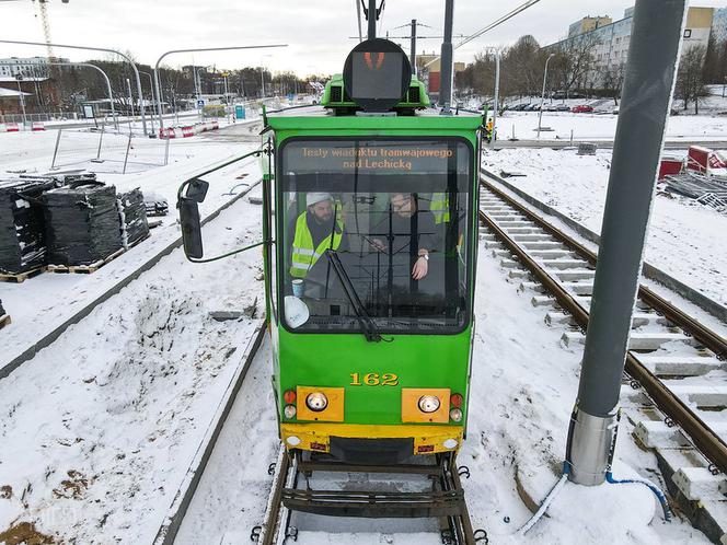 Wiadukt tramwajowy nad Lechicką przetestowany!