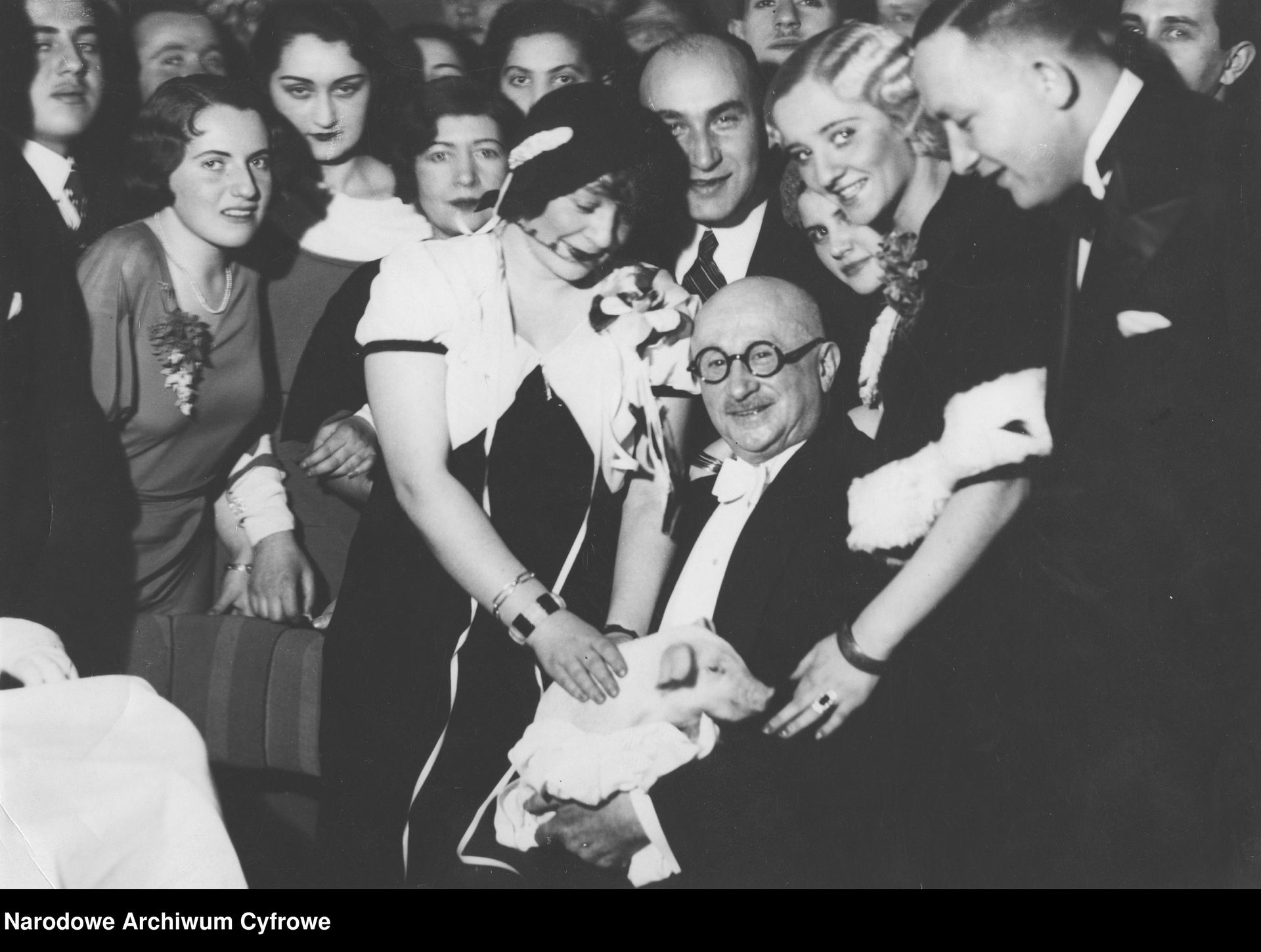 Bal sylwestrowy w lokalu "Adria" w Warszawie