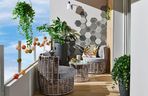 Mały balkon efektowny i praktyczny