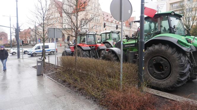 Protest rolników w Olsztynie 21 lutego. Co dzieje się w centrum?