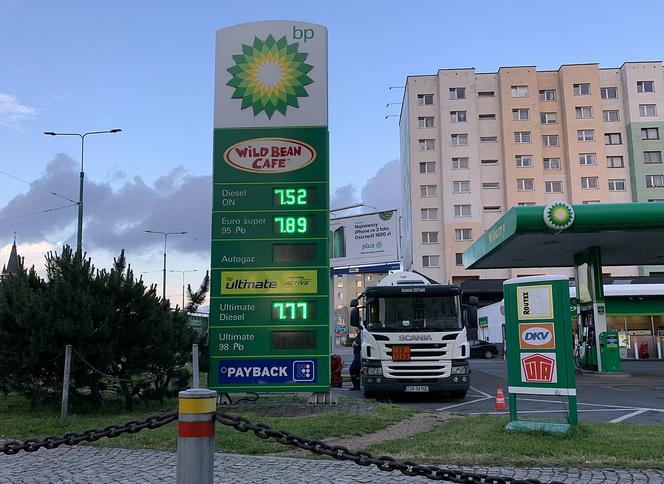 Stacje paliw w Katowicach i Sosnowcu podnoszą ceny