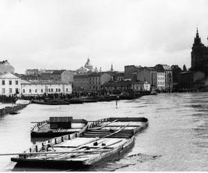 Wielkie powodzie, które nawiedzały Kraków. Wisła osiągnęła wówczas najwyższy poziom w historii 