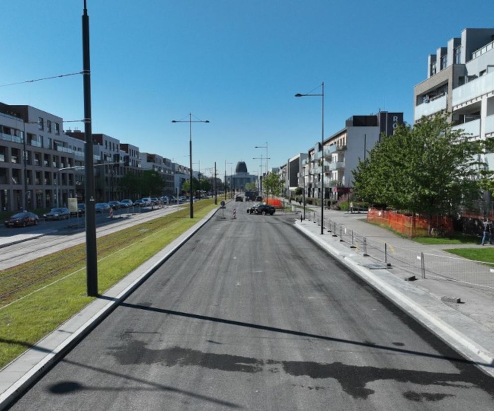 Aleja Rzeczypospolitej w Wialnowie