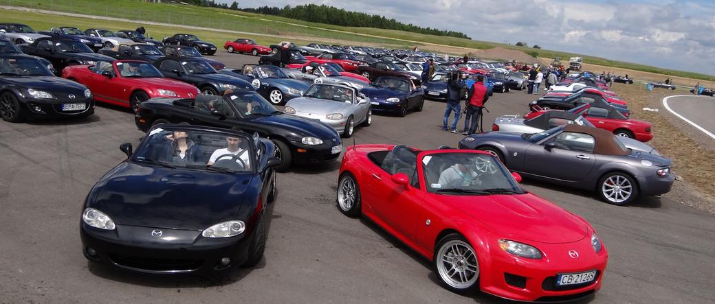 Mazda MX-5 - zlot 2014 fanów w Polsce na torze Jastrząb