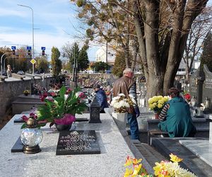 Przygotowania do Wszystkich Świętych Zamość