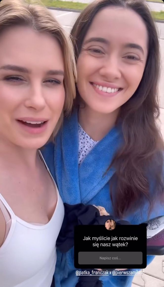 Pierwsza miłość. Angelika (Patrycja Franczak), Eliza (Anna Maria Sieklucka)