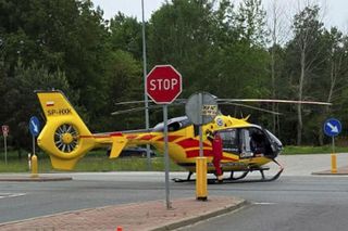 Śmiertelny wypadek na DK50 pod Mińskiem Mazowieckiem. Dwie osoby zginęły w zderzeniu z autobusem [ZDJĘCIA]