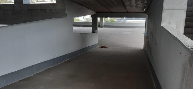 Trwa budowa parkingów typu park and ride w Toruniu. Zdjęcia z prac przy ul. Olimpijskiej i Dziewulskiego