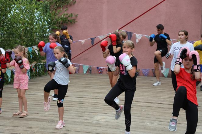 Za nami wyjątkowy piknik w Bardzie! Działali razem dla lokalnych organizacji pozarządowych [ZDJĘCIA]