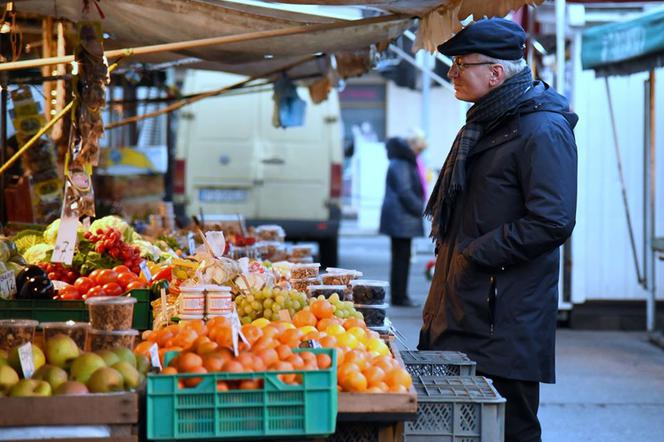 Poznań: Wszystkie targowiska zostaną ZAMKNIĘTE? Chce tego sanepid!