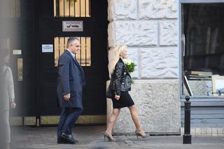 Pawlak wprowadza przyjaciółkę na salony