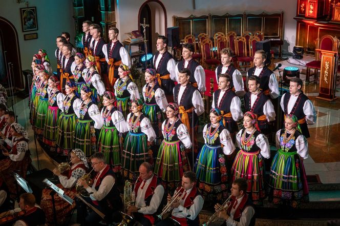 Państwowy Zespół Ludowy Pieśni i Tańca „MAZOWSZE”