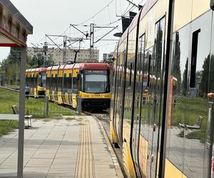 Czołowe zderzenie autobusu miejskiego z tramwajem. Kierowca zasłabł za kierownicą