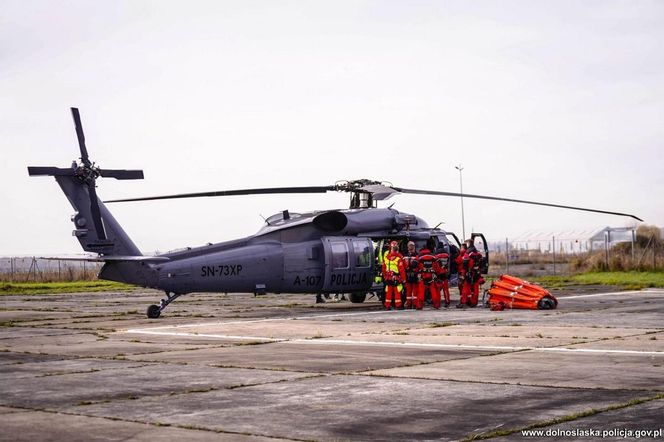 Wrocław. Ćwiczenia na terenie Portu Lotniczego im. Mikołaja Kopernika [ZDJĘCIA].