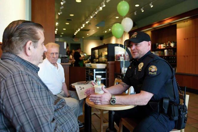 Policjanci z Raciborza jak amerykańskie służby - pogadasz z nimi przy filiżance kawy
