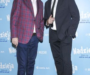 Katarzyna Cichopek i Anna Mucha jak Madonna i Britney przed laty. Buziaki na ściance przed fotoreporterami!