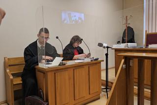 Wójt oskarżony o znęcanie [GALERIA]