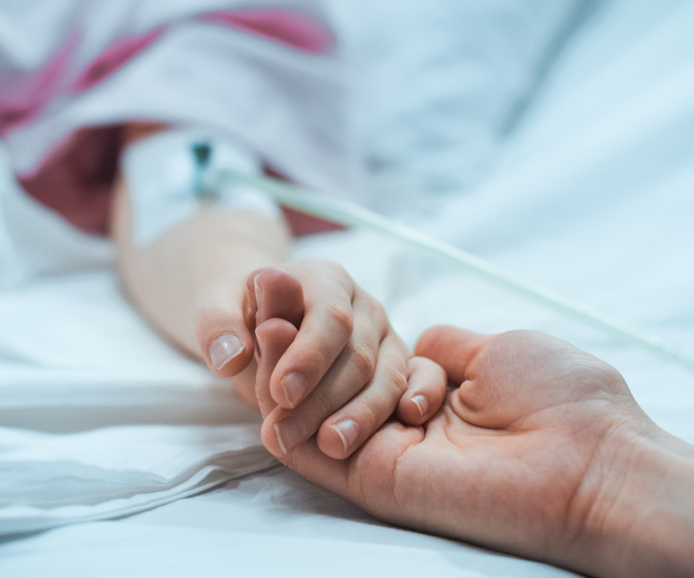 Coraz więcej chorób odkleszczowych i powikłań po grypie. Oddziały dziecięce są przepełnione