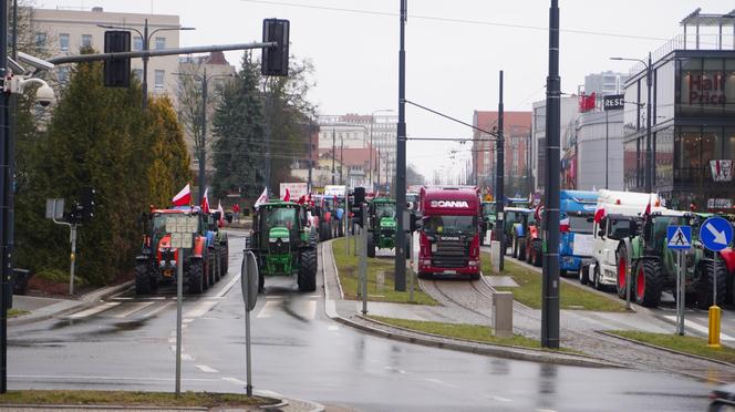 Protest rolników w Olsztynie 21 lutego. Co dzieje się w centrum?