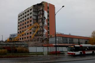 Olsztyn. Rozbiórka hotelu widmo