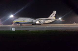 7 An-124 Rusłan wylądował w Łodzi po godz. 18