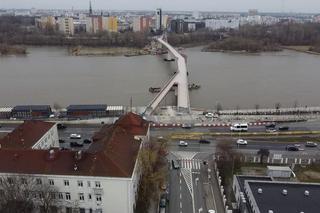 Kładka przez Wisłę prawie gotowa. Trwają ostatnie prace przed otwarciem