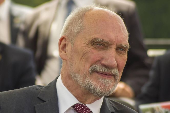 PILNE! Akt oskarżenia przeciwko Antoniemu Macierewiczowi