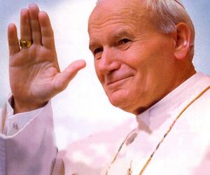 QUIZ. Jan Paweł II jako papież i Polak. Sprawdź swoją wiedzę!