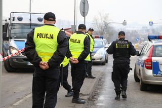  Zarobki policjantów w 2024 roku 