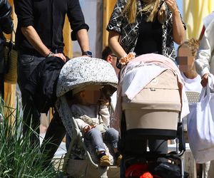 Krzysztof Ibisz je żonie z ręki