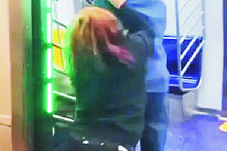 Trio nastolatków pobiło 15-latka